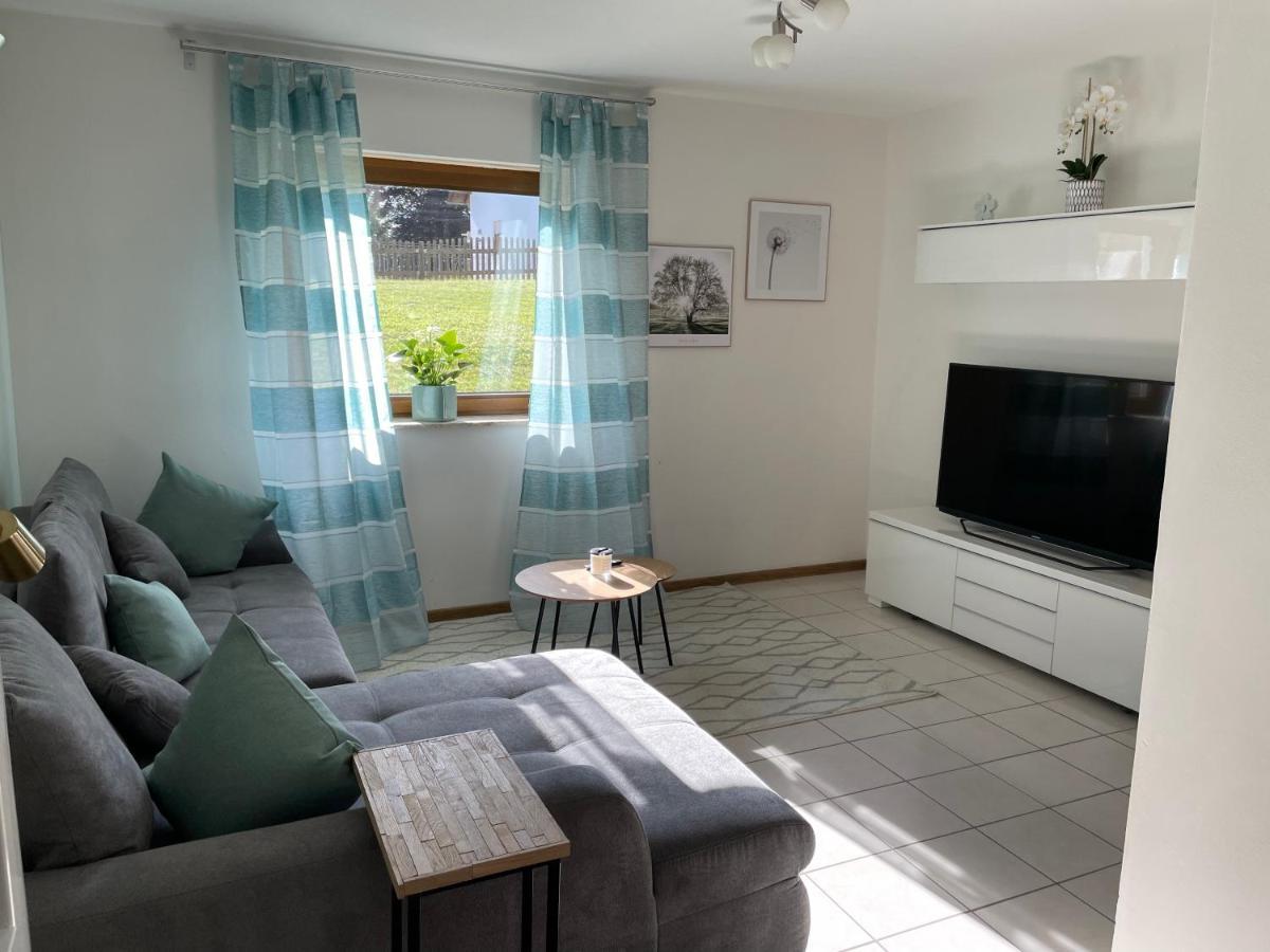 Haus Baerbel Apartamento Geisfeld  Exterior foto